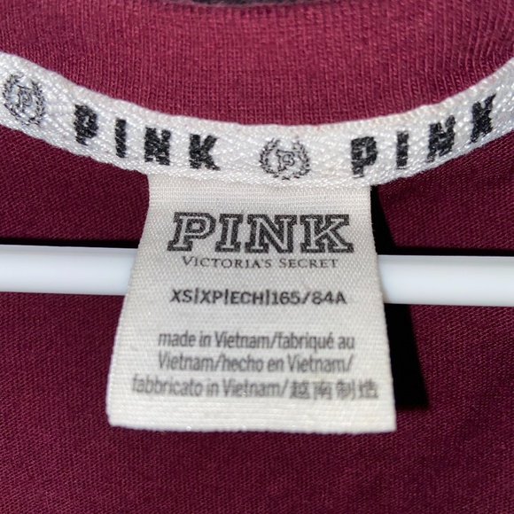 PINK Victoria’s Secret v-neck top - Picture 4 of 4